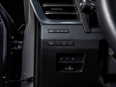 Used 2024 Lexus GX 550 550 Luxury w/ Accessory Package (2T) image 22