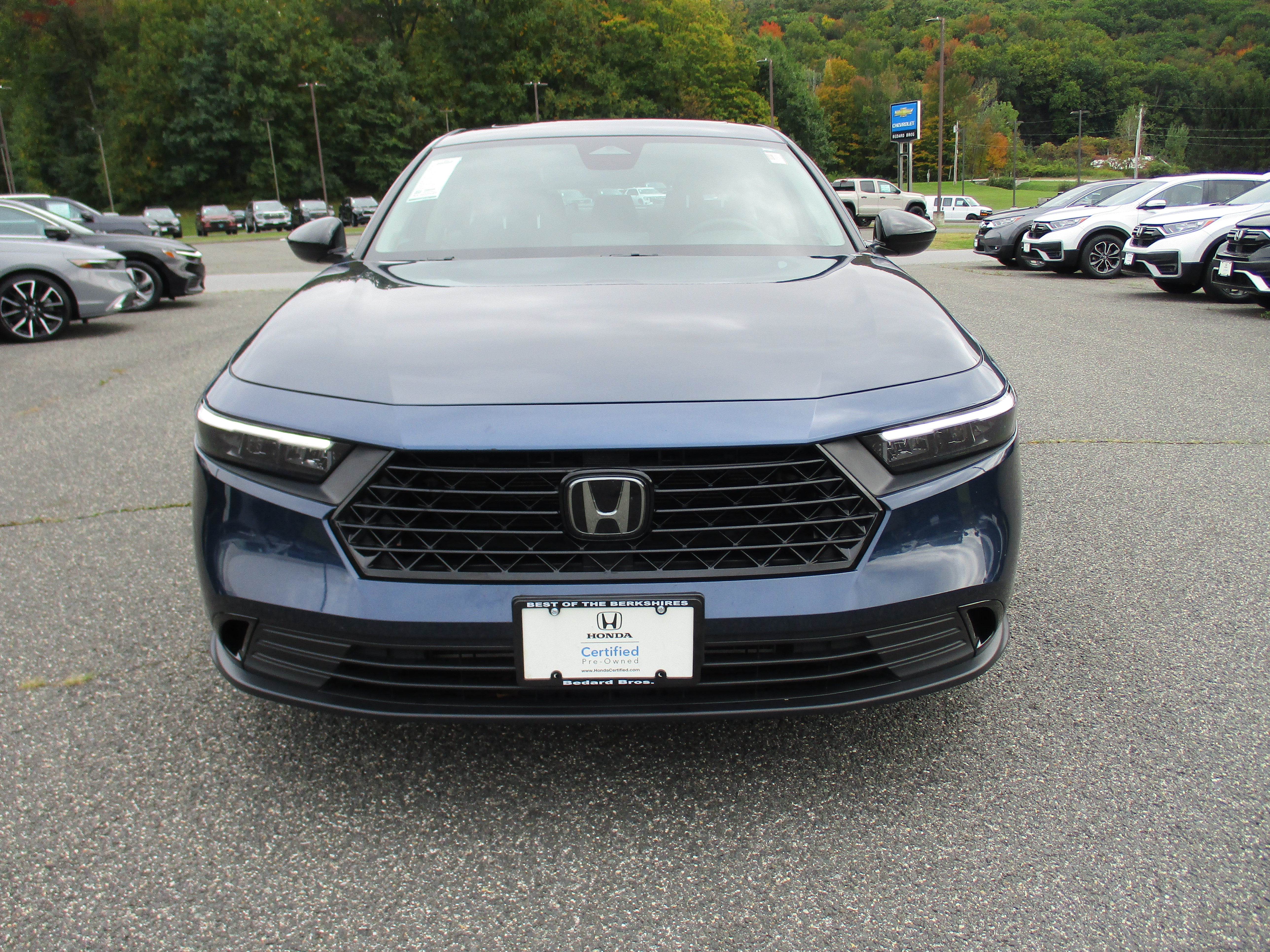 Certified 2025 Honda Accord SE image 2
