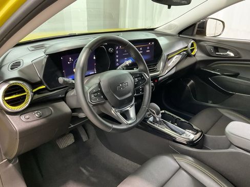 Used 2025 Chevrolet Trax ACTIV w/ Driver Confidence Package FWD image 17
