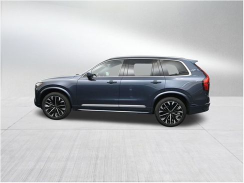New 2026 Volvo XC90 B6 Plus w/ Protection Package Premier AWD/4WD image 2
