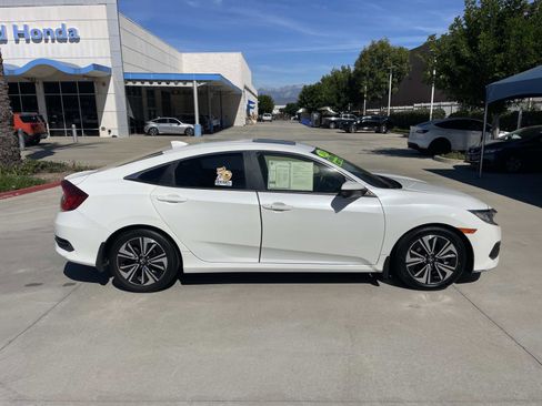 Used 2018 Honda Civic EX-T image 24