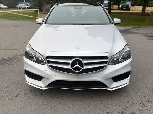 Used 2014 Mercedes-Benz E 550 4MATIC Sedan w/ Premium 1 Package image 2