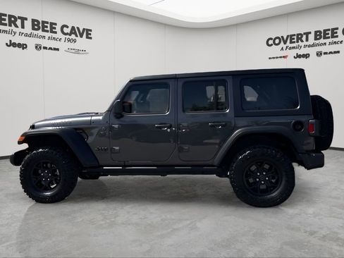 Used 2024 Jeep Wrangler Willys image 5