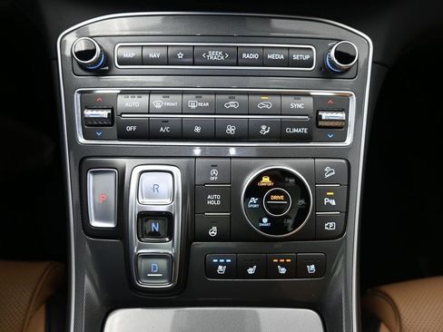 Used 2022 Hyundai Santa Fe Calligraphy AWD/4WD image 17