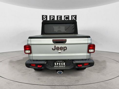 Used 2023 Jeep Gladiator Rubicon w/ Cold Weather Group AWD/4WD image 5
