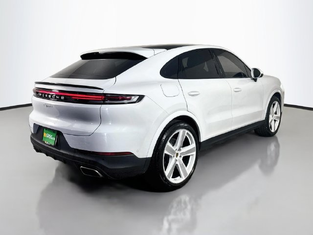 Used 2024 Porsche Cayenne Coupe AWD/4WD image 10