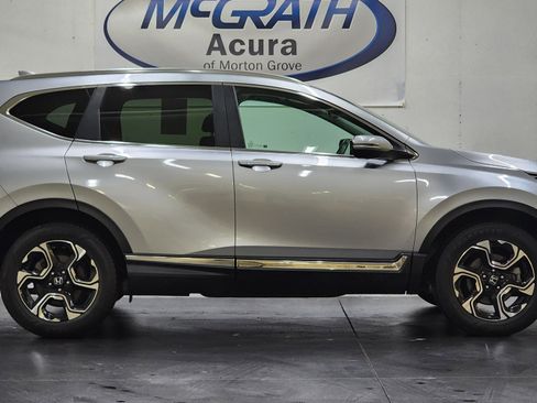 Used 2017 Honda CR-V Touring image 3