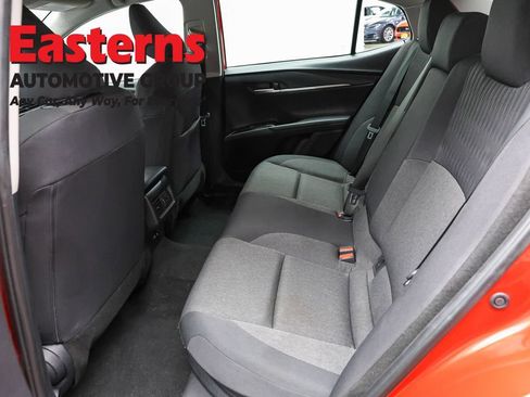 Used 2025 Toyota Camry LE FWD image 21
