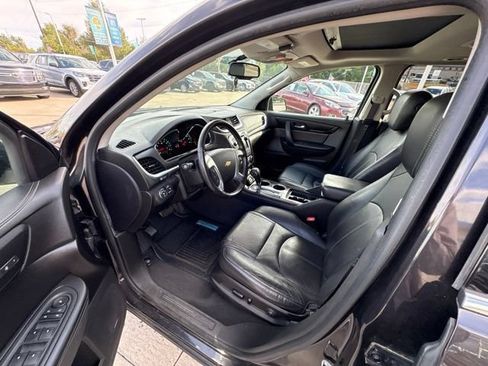 Used 2017 Chevrolet Traverse LT AWD/4WD image 10