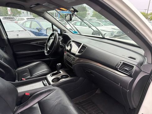 Used 2017 Honda Pilot EX-L image 9