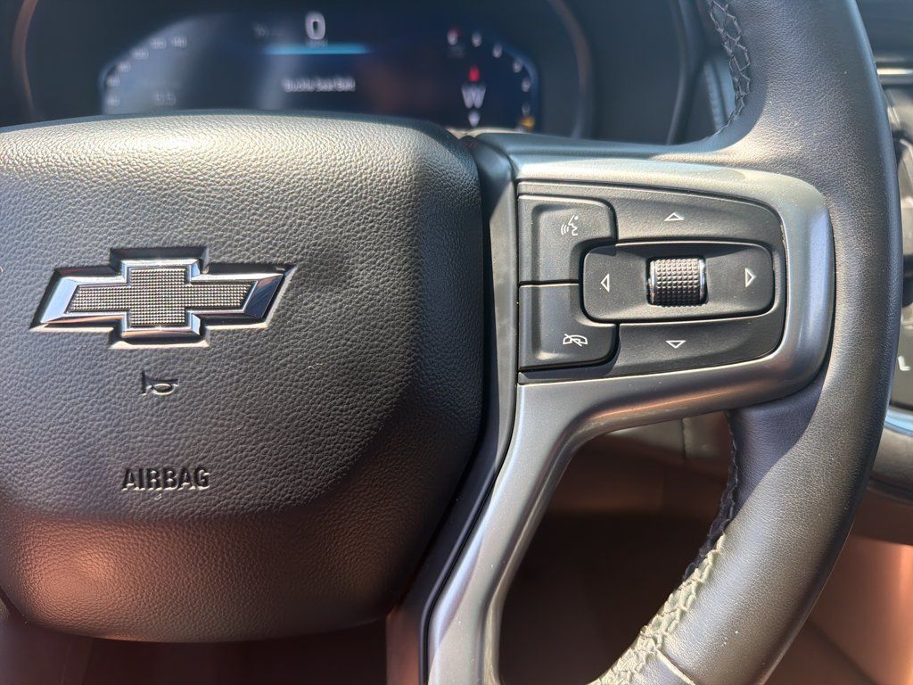 Used 2023 Chevrolet Tahoe Z71 w/ Z71 Off-Road Package AWD/4WD image 13