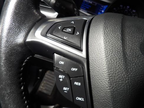 Used 2019 Ford Edge Titanium w/ Cold Weather Package AWD/4WD image 19