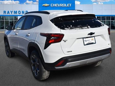 New 2026 Chevrolet Trax LT w/ Driver Confidence Package image 6