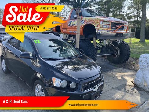 Used 2012 Chevrolet Sonic LT FWD image 1