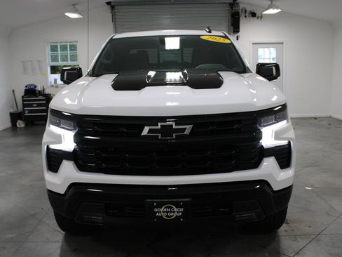 Used 2025 Chevrolet Silverado 1500 LT Trail Boss w/ LT Trail Boss Premium Package AWD/4WD image 3