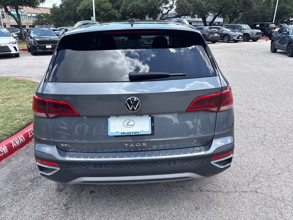 Used 2022 Volkswagen Taos SEL AWD/4WD image 4
