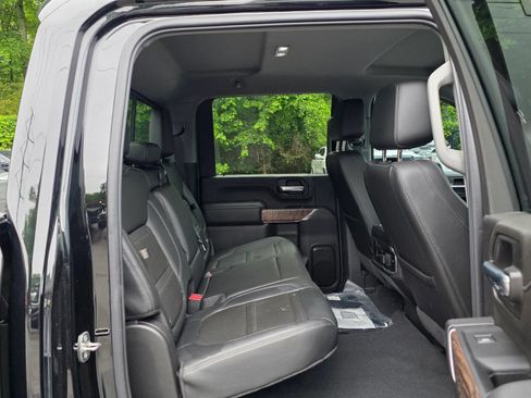 Used 2023 GMC Sierra 2500 Denali w/ Technology Package AWD/4WD image 33