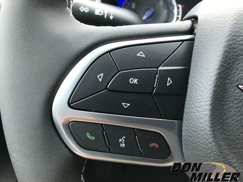 New 2026 Chrysler Pacifica Select image 17
