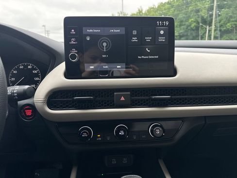 New 2026 Honda HR-V LX image 14