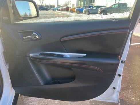 Used 2015 Dodge Journey R/T w/ Flexible Seating Group image 10