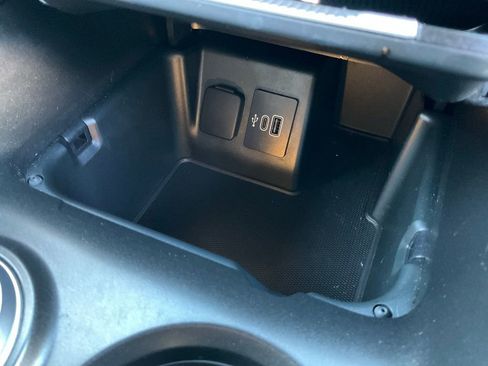 Used 2025 Ford Explorer ST-Line w/ Premium Package image 41