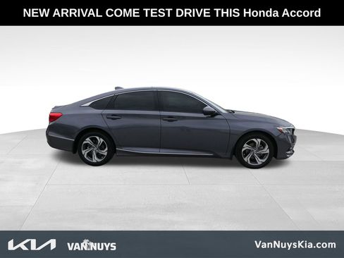 Used 2018 Honda Accord EX-L image 2