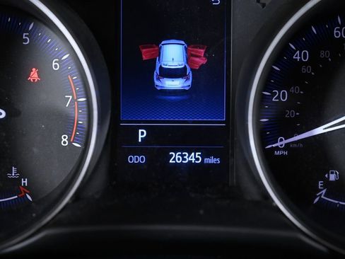 Used 2020 Toyota C-HR LE image 15