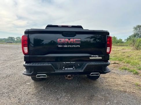 Used 2020 GMC Sierra 1500 Elevation w/ Elevation Value Package image 9