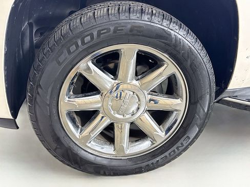Used 2013 GMC Yukon Denali image 40