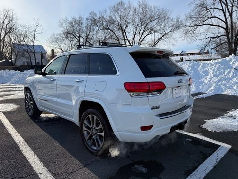 Used 2018 Jeep Grand Cherokee Overland image 7