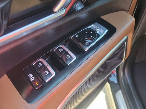 Used 2022 Kia Telluride SX w/ SX Prestige Package AWD/4WD image 14