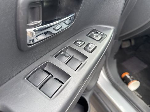 Used 2025 Mitsubishi Outlander Sport SE image 7