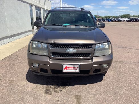 Used 2008 Chevrolet TrailBlazer LT w/ Sun And Sound Package AWD/4WD image 3