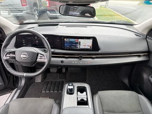 Used 2023 Nissan Ariya AWD image 14