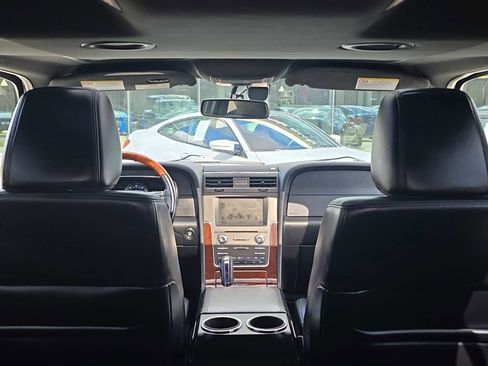 Used 2015 Lincoln Navigator 4WD image 23