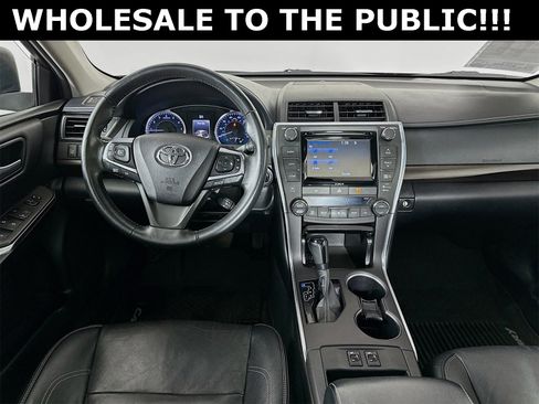 Used 2017 Toyota Camry XLE image 23