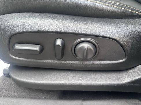 Used 2020 GMC Terrain SLT w/ Preferred Package image 11