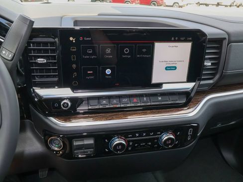 New 2026 GMC Sierra 1500 Elevation w/ Elevation Select Package AWD/4WD image 13