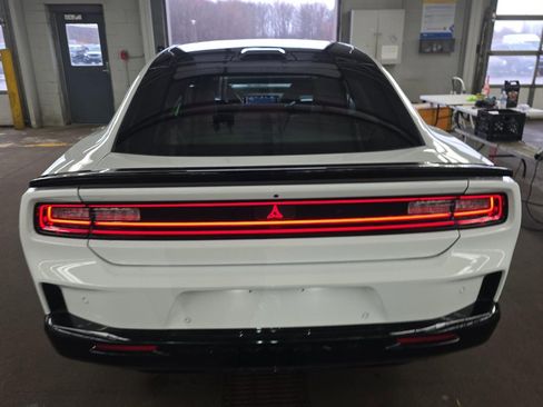 Used 2024 Dodge Charger Daytona Scat Pack w/ Plus Group image 5