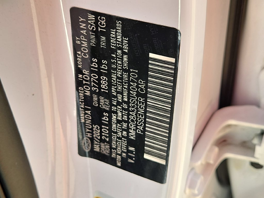 Used 2025 Hyundai Venue SEL FWD image 36