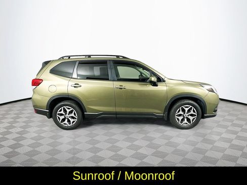 Used 2024 Subaru Forester Premium AWD/4WD image 11