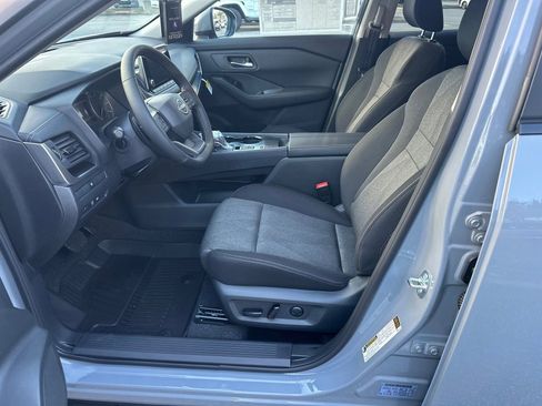 New 2026 Nissan Rogue SV FWD image 9