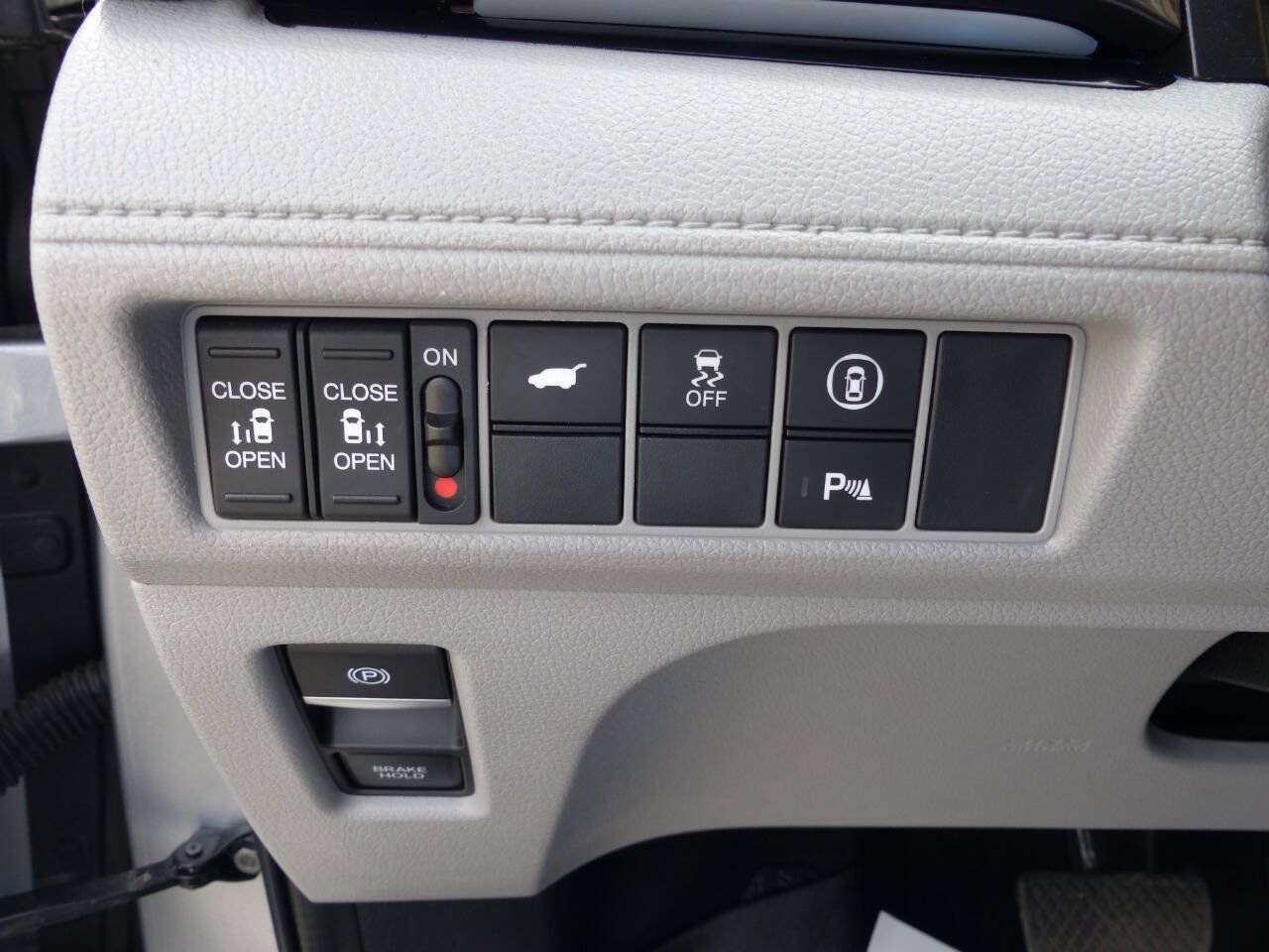 Used 2023 Honda Odyssey Elite image 25