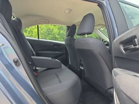 Used 2023 Toyota Corolla LE FWD image 37