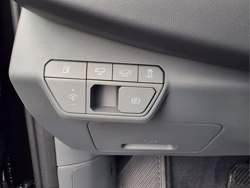 New 2026 Kia EV9 Land image 14