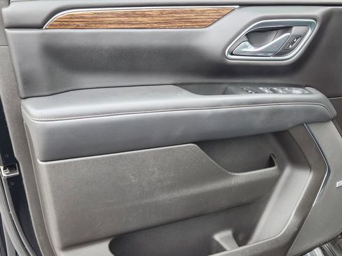 Used 2021 Chevrolet Tahoe High Country w/ Premium Package image 6