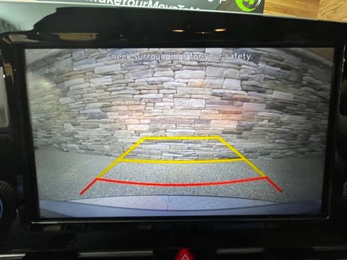 Used 2022 Hyundai Elantra SEL w/ Convenience + Premium Package image 18