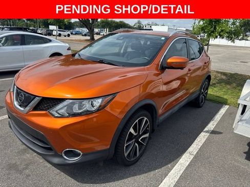 Used 2017 Nissan Rogue Sport SL w/ SL Premium Package FWD image 1
