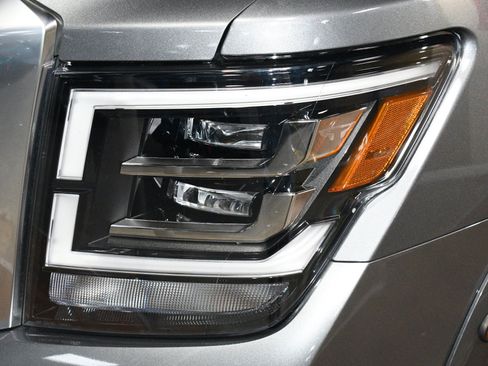 Used 2023 Nissan Titan Platinum Reserve w/ Moonroof Package AWD/4WD image 57