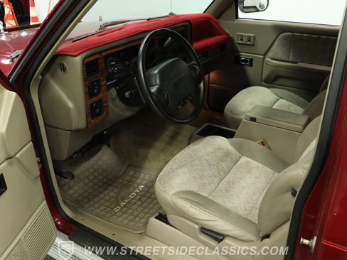 Used 1996 Dodge Dakota 2WD Club Cab image 4